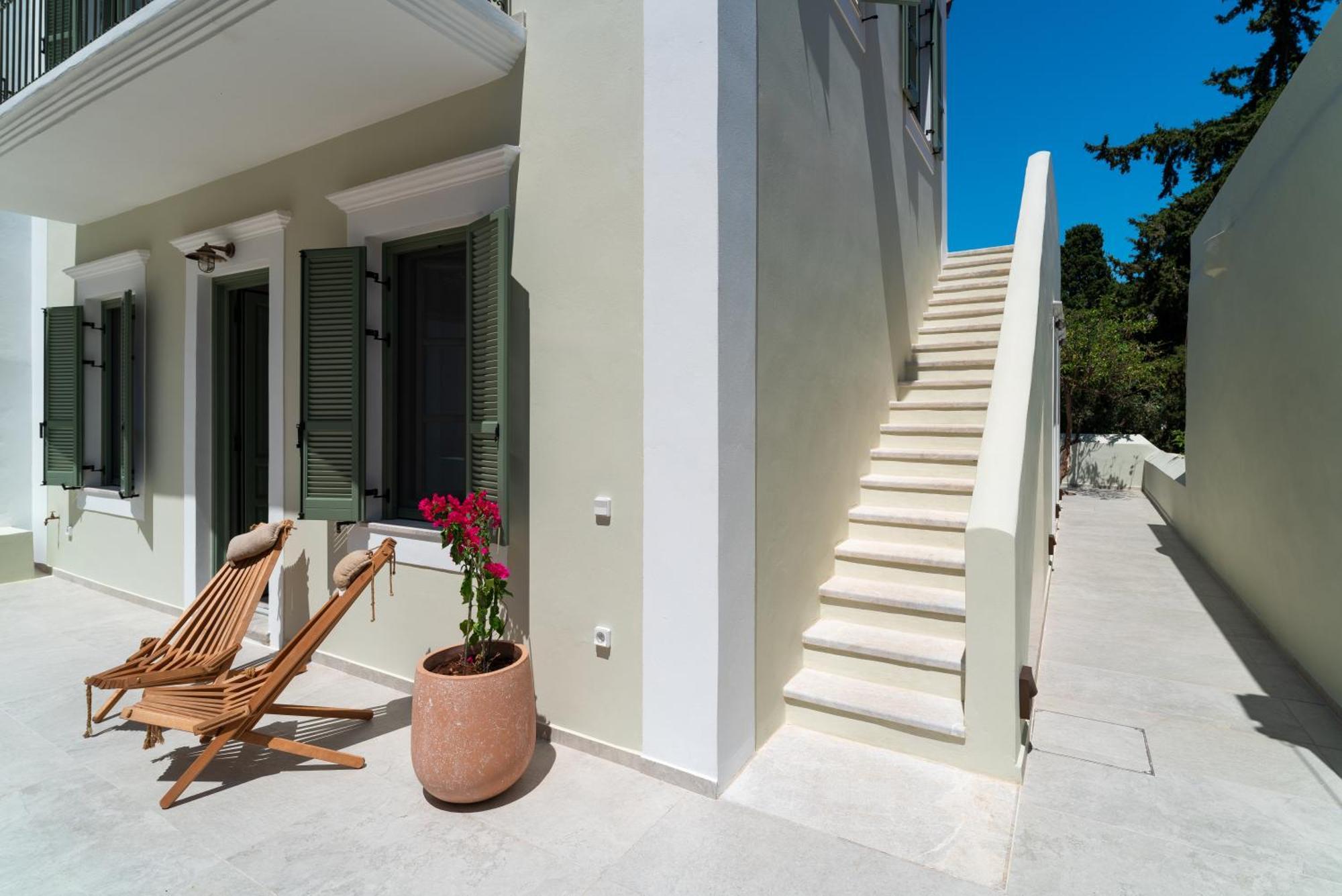 Nisomar Suites Symi Extérieur photo