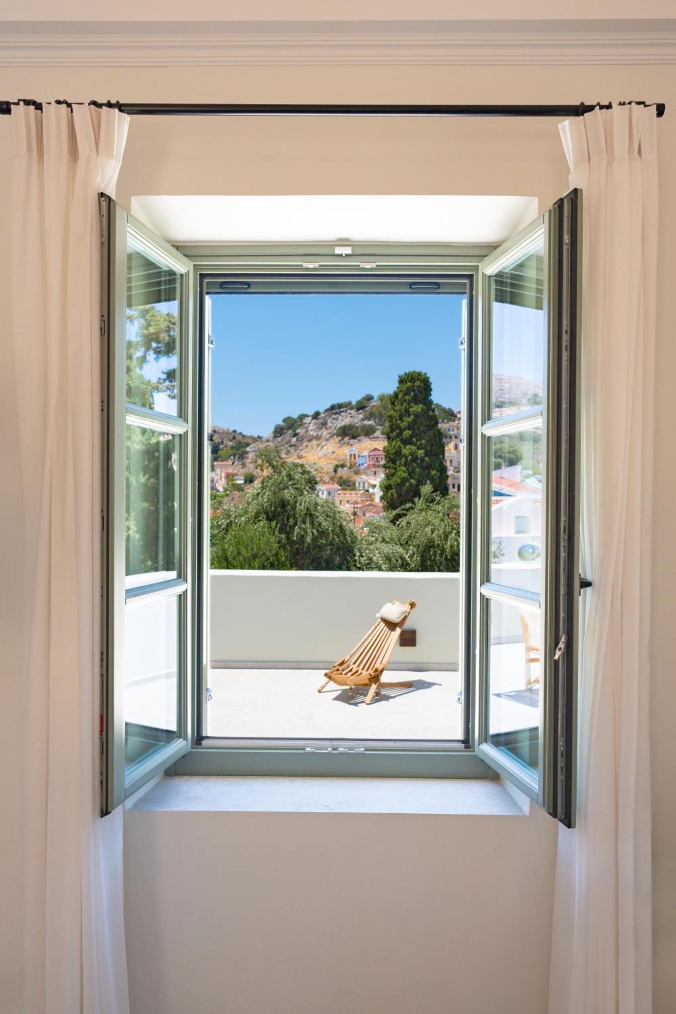Nisomar Suites Symi Extérieur photo