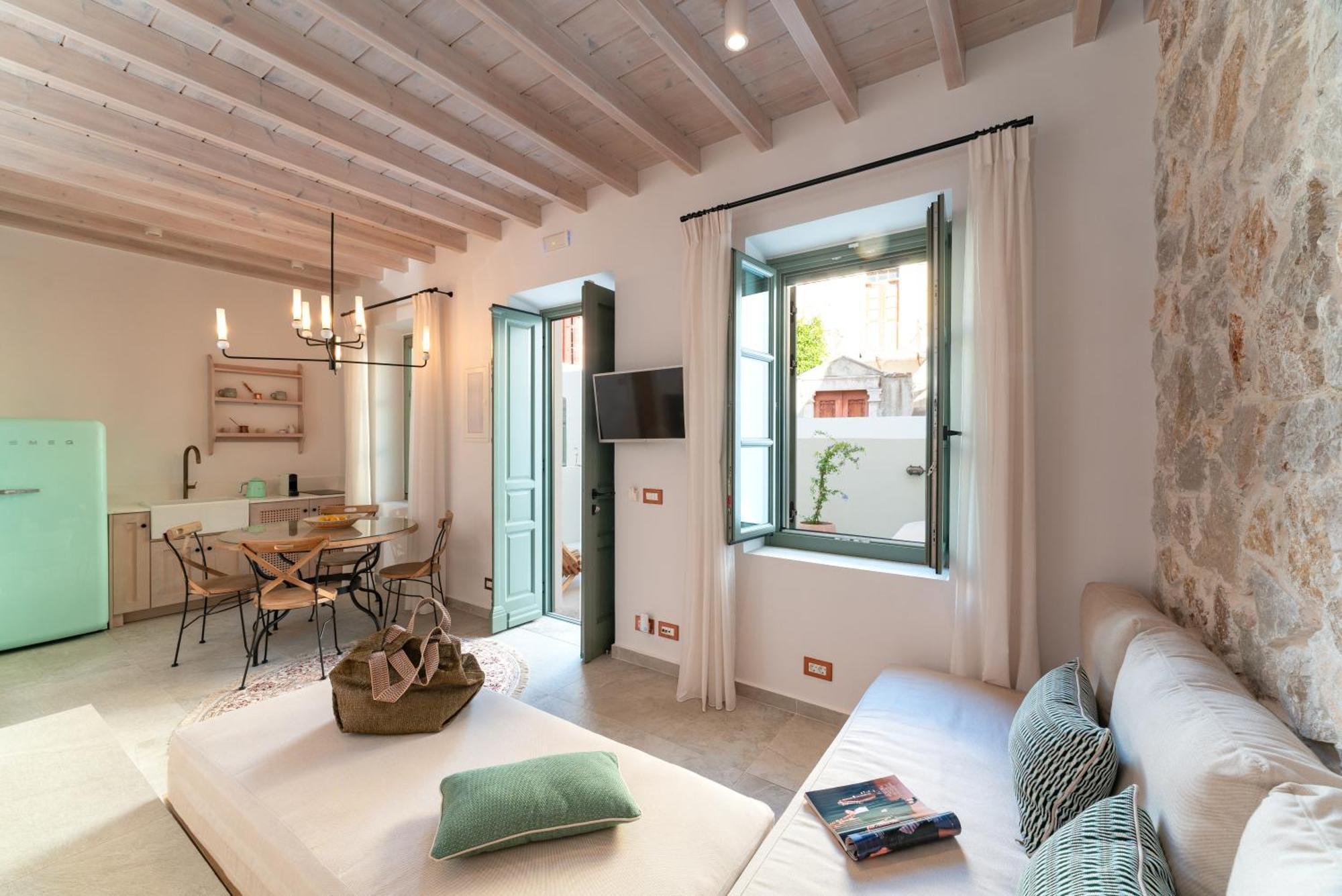 Nisomar Suites Symi Extérieur photo