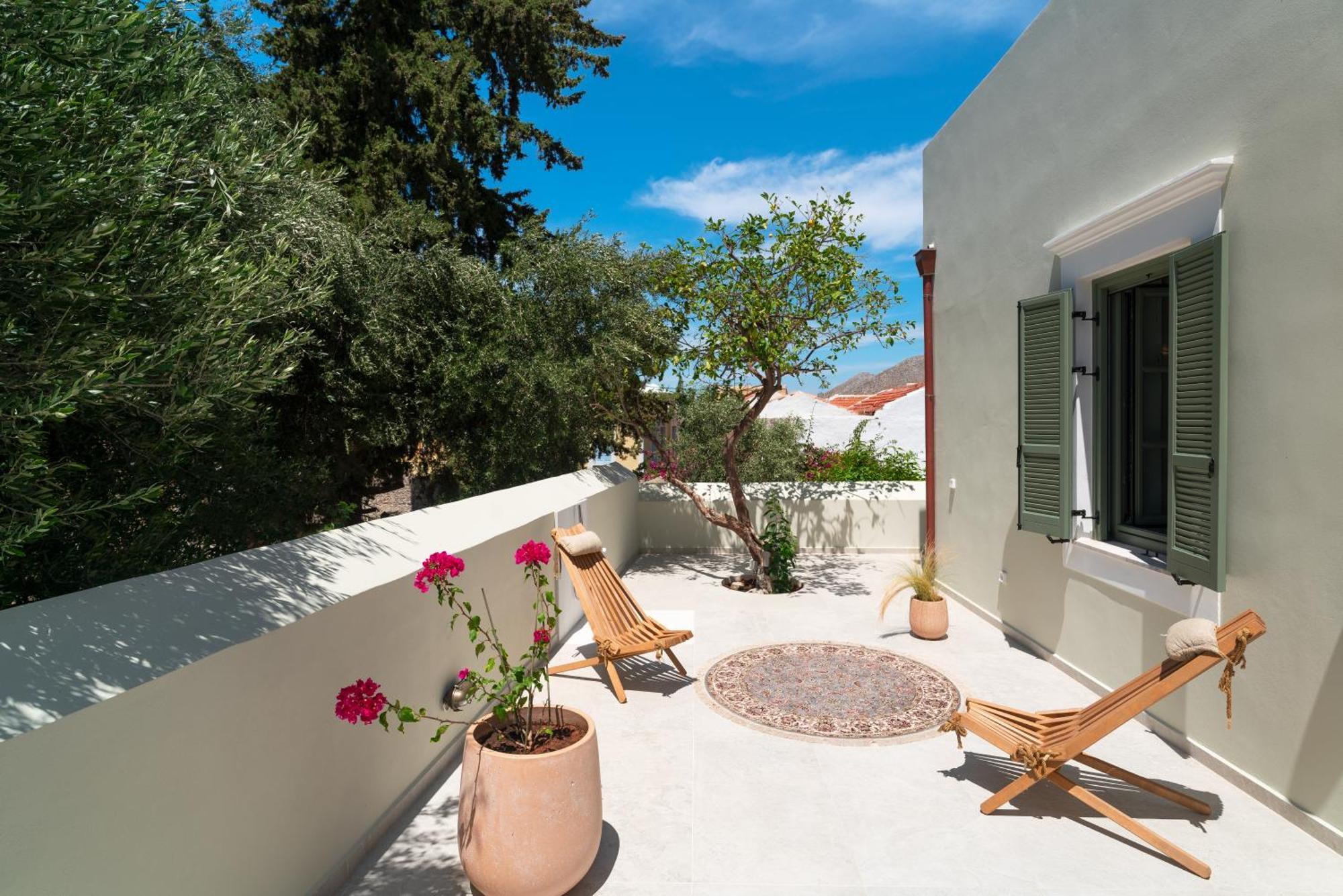 Nisomar Suites Symi Extérieur photo