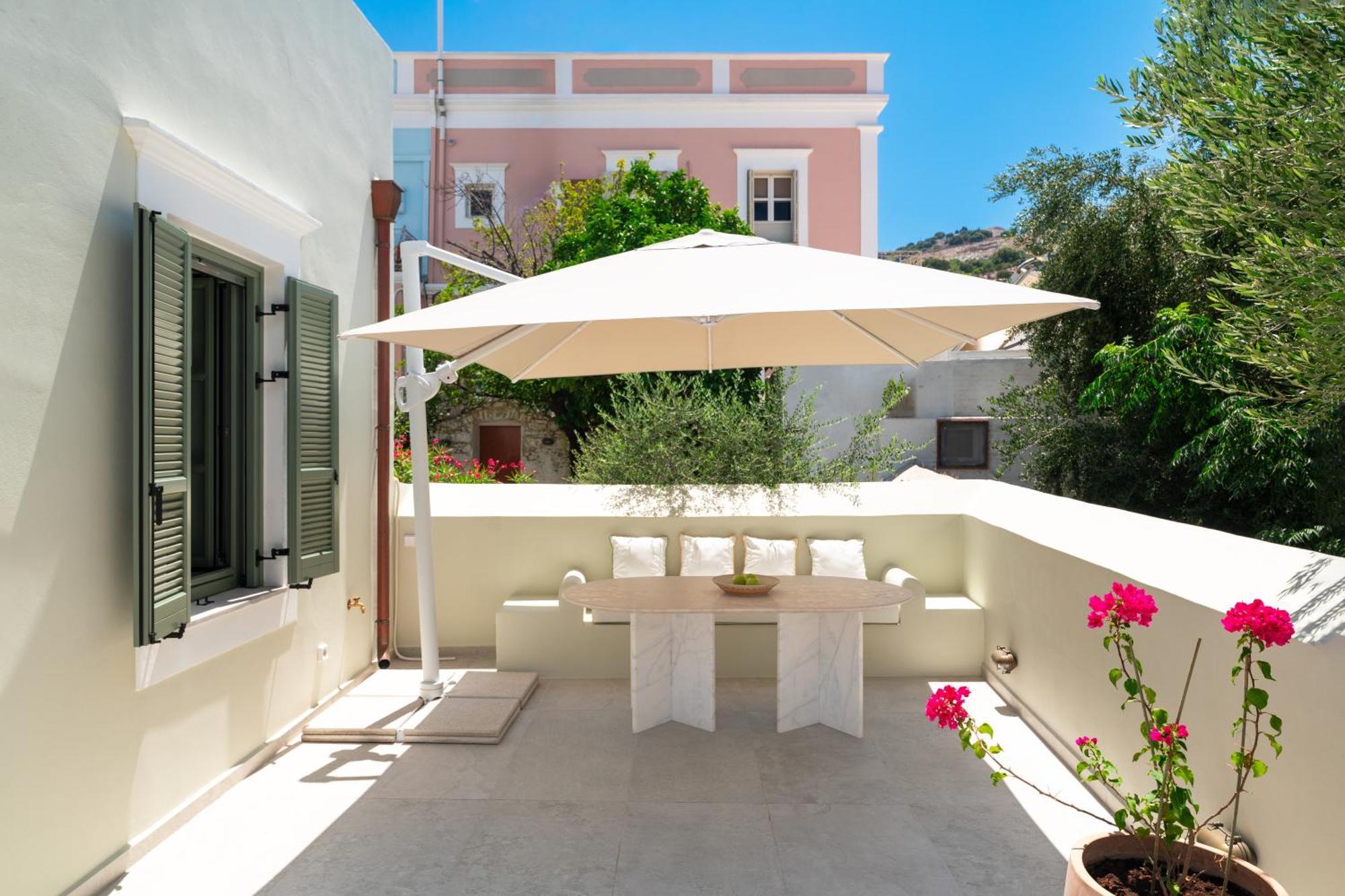 Nisomar Suites Symi Extérieur photo